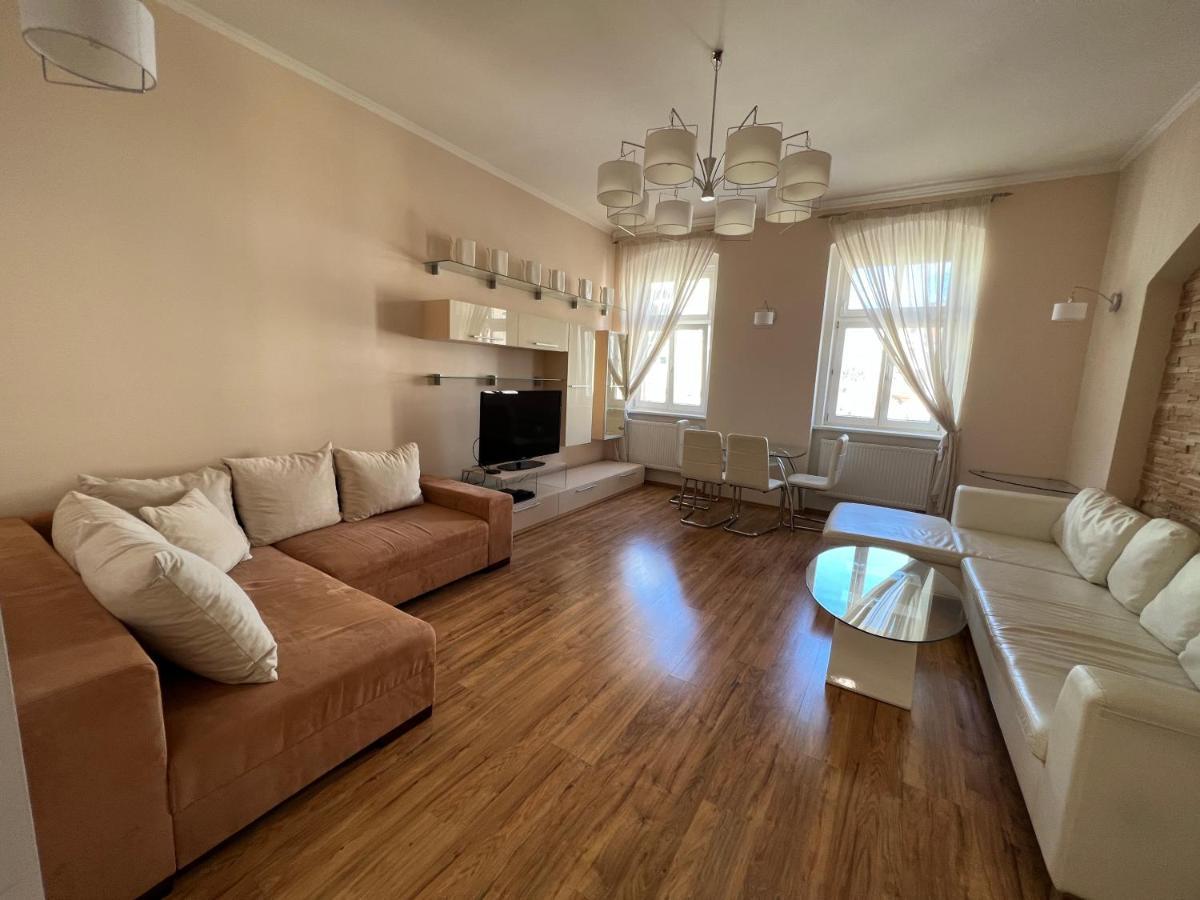 Apartment Dr. Becher Lux 60 M2