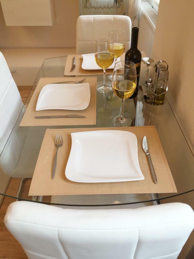Dr. Becher Lux 60 M2 Apartment