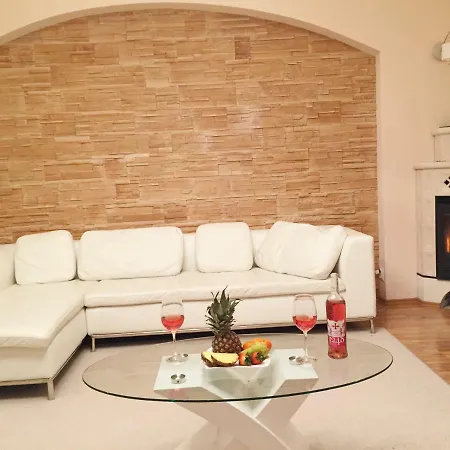 Apartment Dr. Becher Lux 60 M2 Karlovy Vary Exterior photo